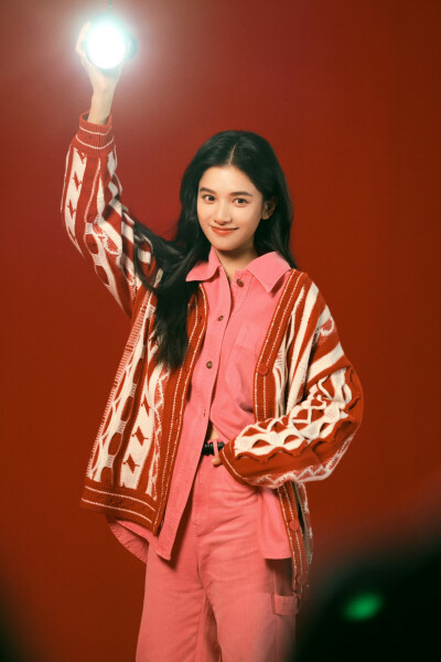 张婧仪