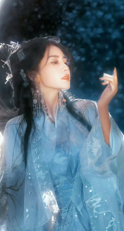 杨颖