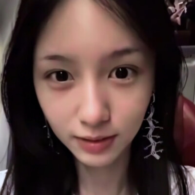 素颜也子