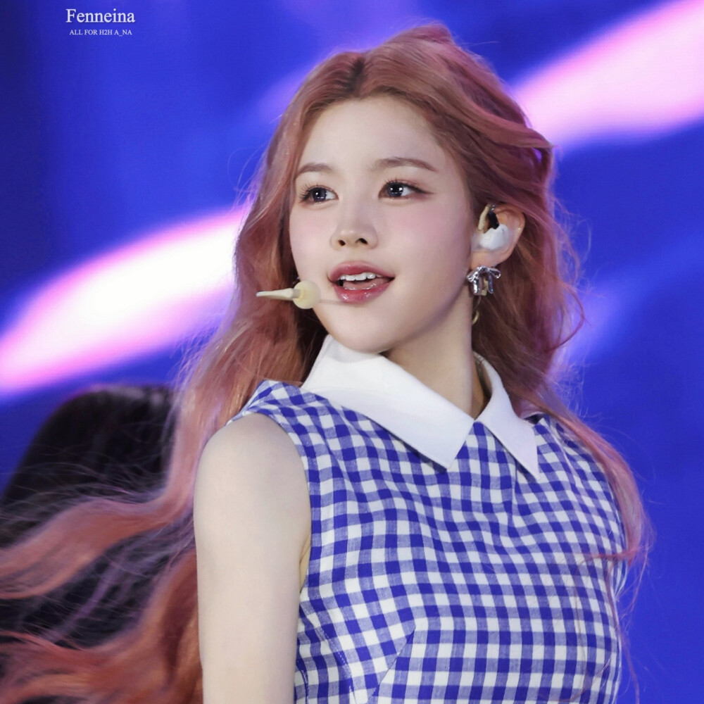 DeerAna 1220
（这个姐姐应该是换过logo，所以有的不太一样，但是图都是在这个号上发的）