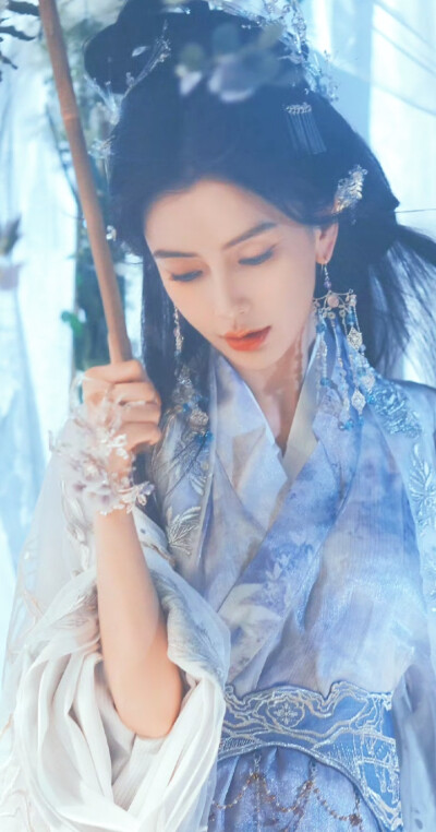 杨颖