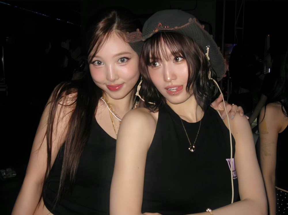 mo脸