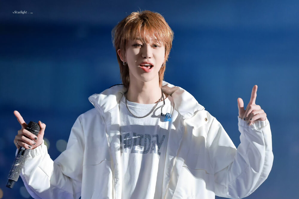 徐明浩可二改
cr.StarlightThe8