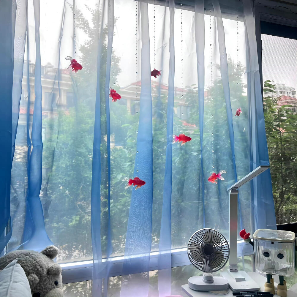 蓝色背景图 ins风