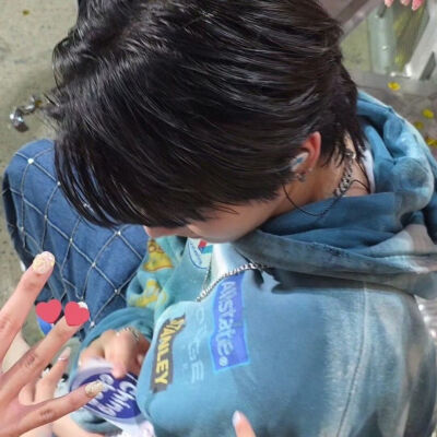 韩东旼
