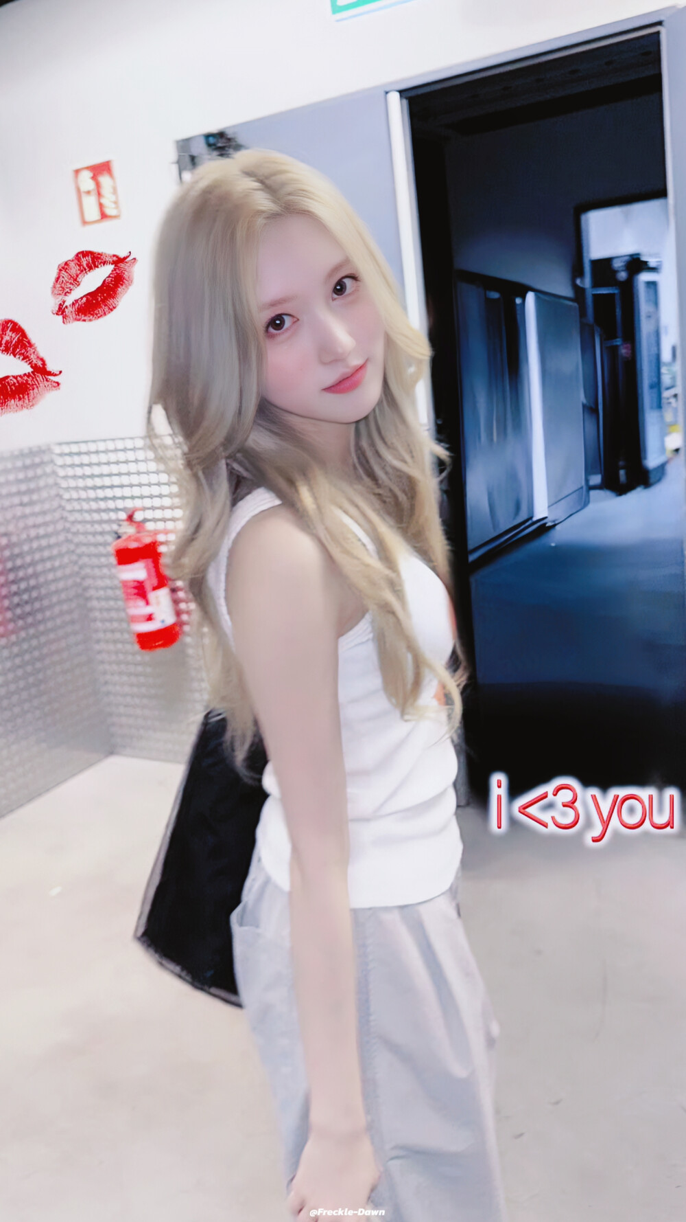 金秋天 gaeul 壁纸