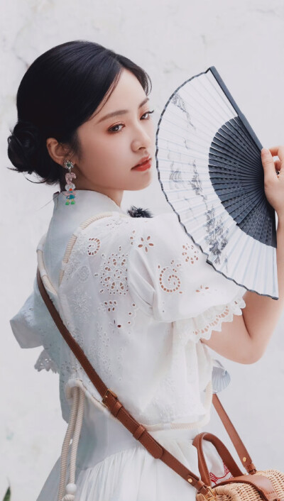 沈月