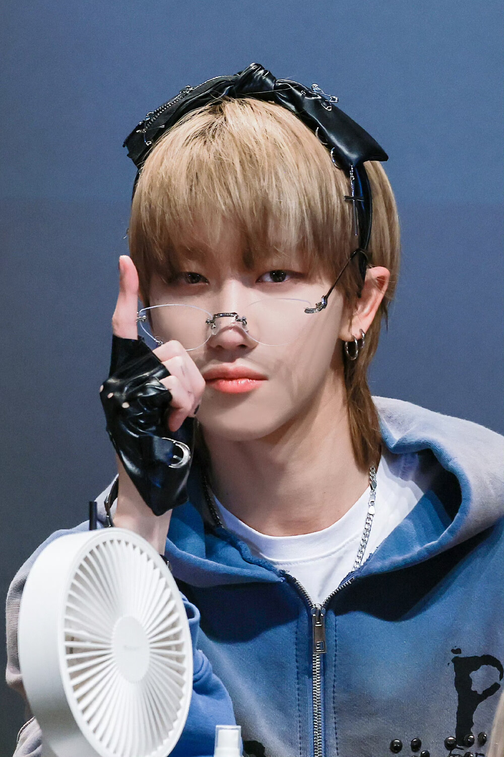 徐明浩可二改
cr.StarlightThe8