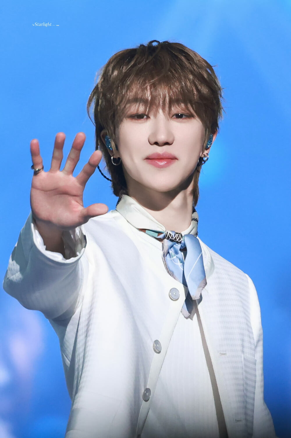 徐明浩可二改
cr.StarlightThe8