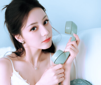 迪丽热巴壁纸