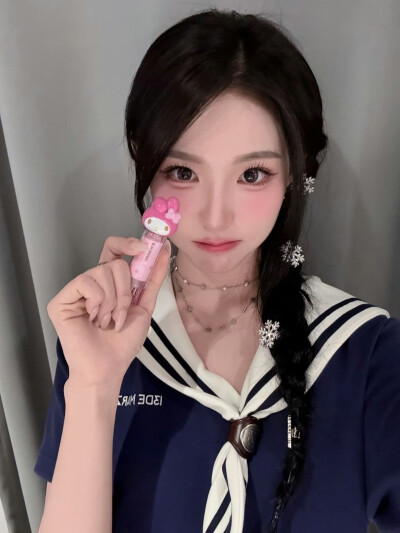 tripleS 周心语