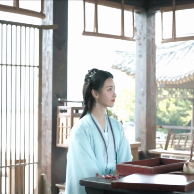 陈都灵 冯衡
cr：鸿灵初