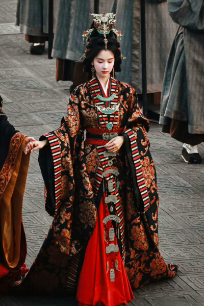 陈都灵