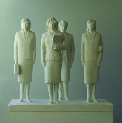 Fischli/Weiss，Hostessen，1989年，石膏，62.5 × 57 × 34.5 厘米 ©Fischli/Weiss  摄影：Paul Seewer