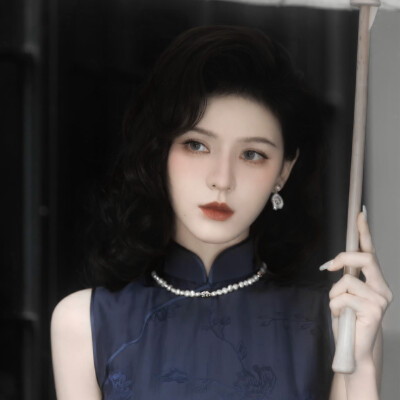 文文这厢有礼了