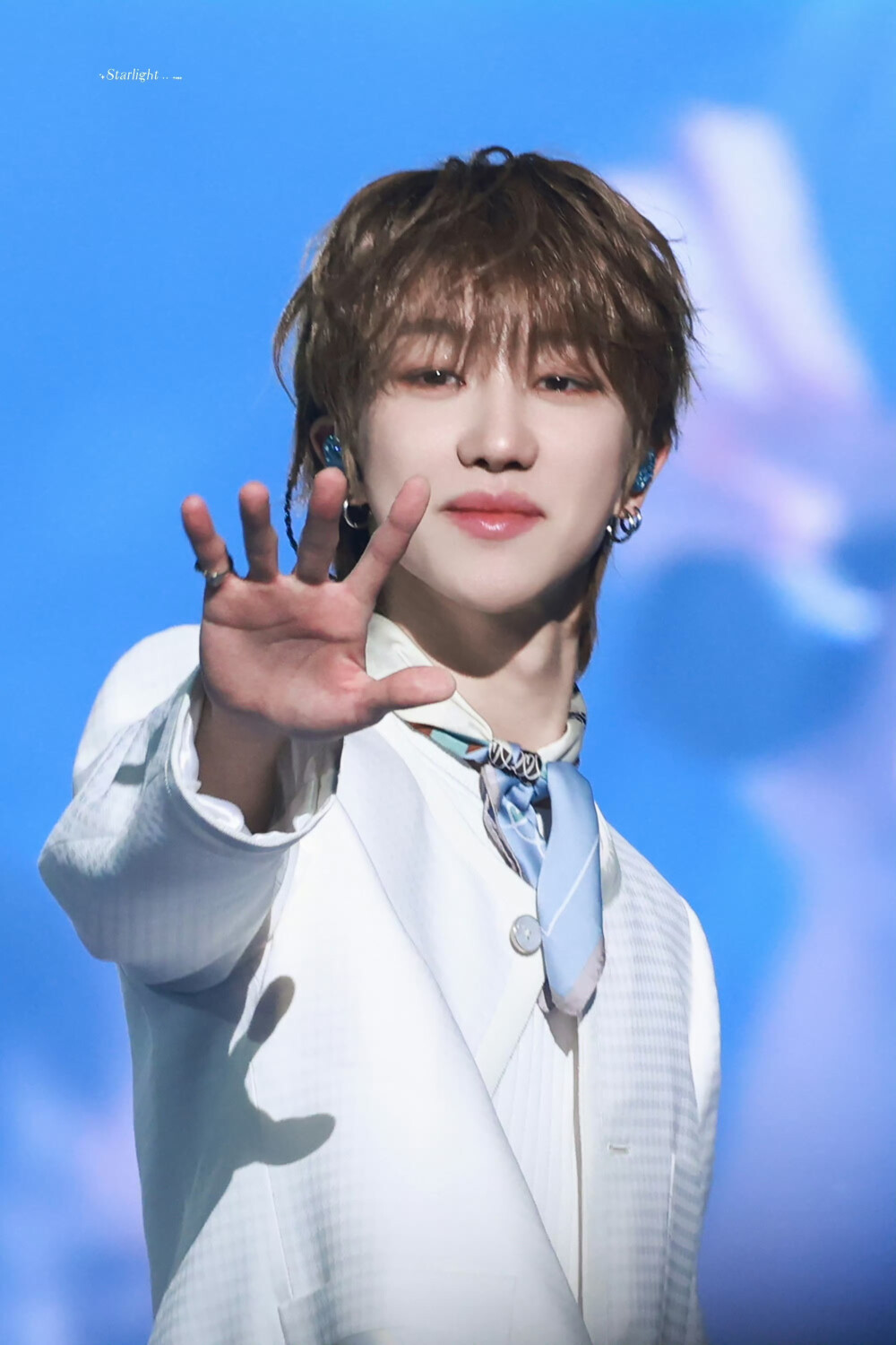 徐明浩可二改
cr.StarlightThe8