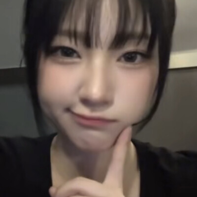 亲爱的你躲在哪里发呆