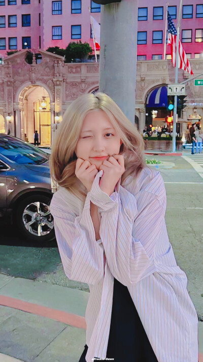 金秋天 gaeul 壁纸