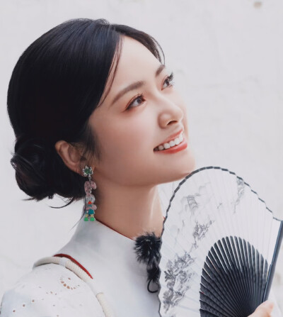 沈月