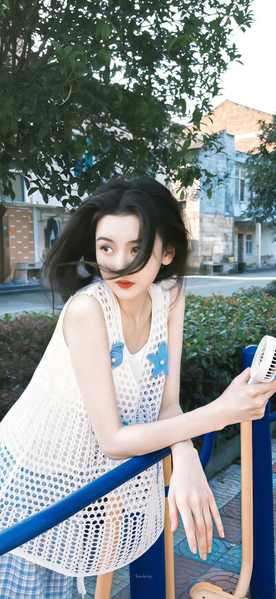 宋祖儿
#宋祖儿隔空投宋# ​​​