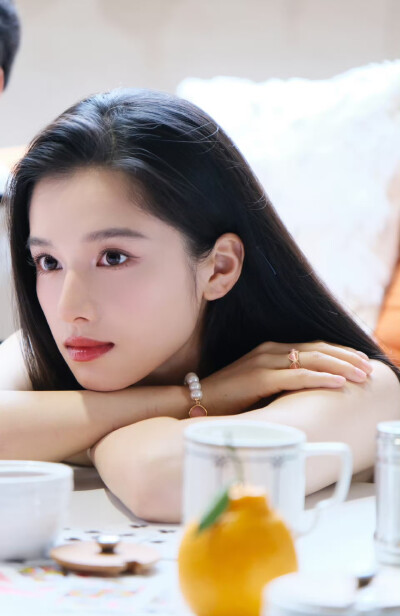 张婧仪