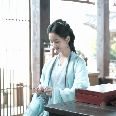 陈都灵 冯衡
cr：鸿灵初