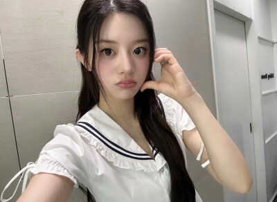 音乐银行MC MINJU