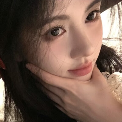 鞠婧祎