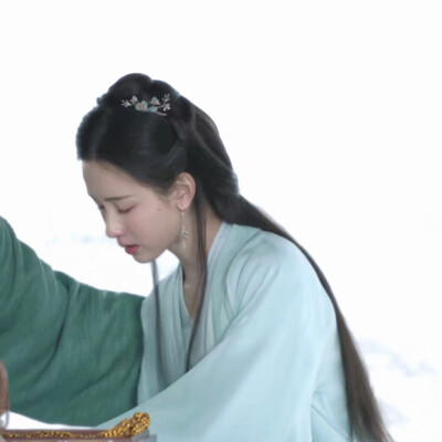 陈都灵 冯衡
cr：鸿灵初