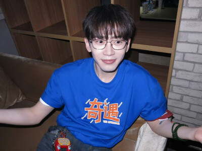 费启鸣