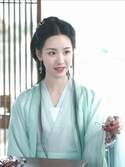 陈都灵 冯衡
cr：鸿灵初