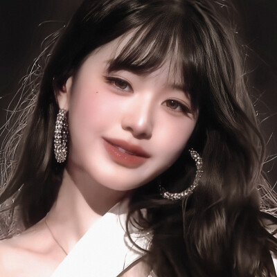张元英

