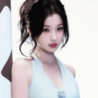  我们先谈恋爱再互相了解好吗 这样就可以让我陪你做一切你想做的事情了 你想看动画我就陪你打王者荣耀 你想打电话我就陪你打王者荣耀 你想打游戏我就陪你打王者荣耀 你想聊天我就陪你打王者荣耀 好无聊啊 你现在…