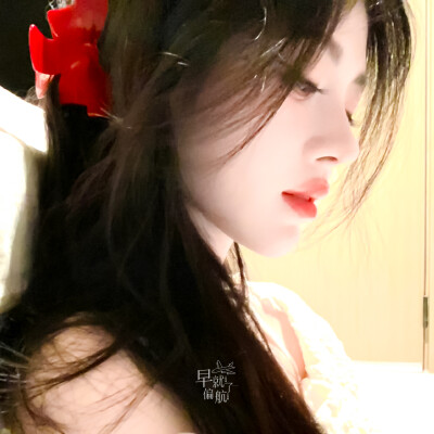 鞠婧祎
