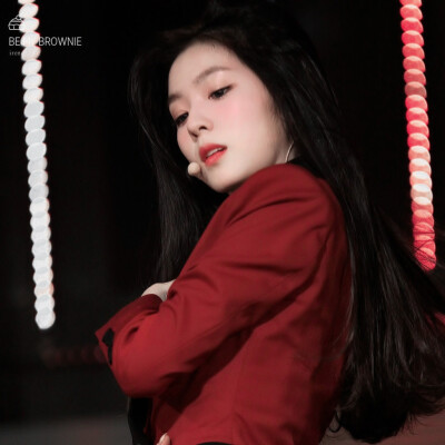 《Singing mime& loneliness》^唱默剧孤独…