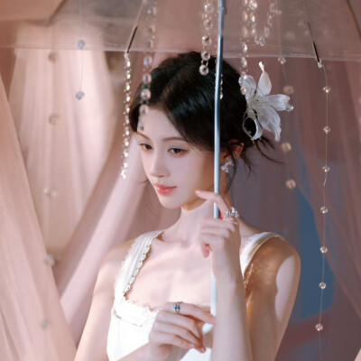 鞠婧祎套图可二改
简介【不要收藏多图 会删】