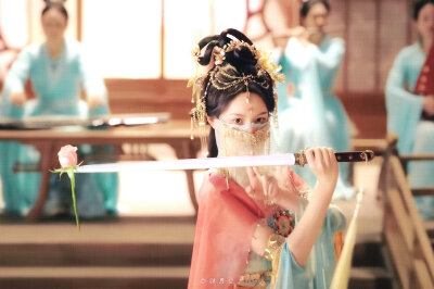 周也/禾晏
#锦月如歌# ​​​