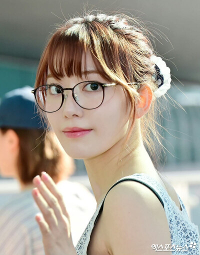 宫胁咲良
