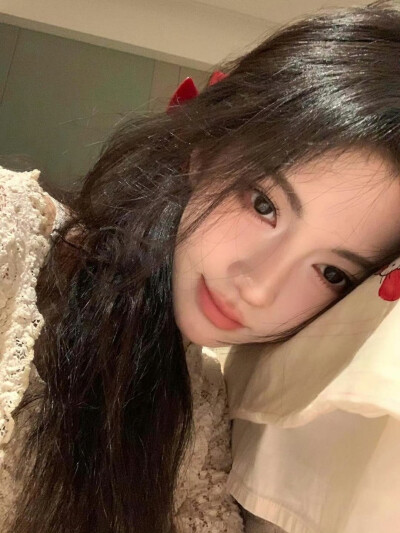 鞠婧祎头像壁纸