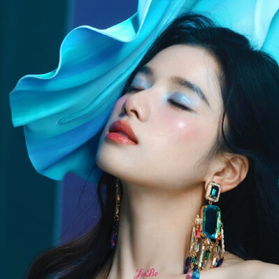 张婧仪
