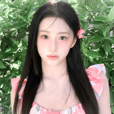 繁春里舆萬蝶對视的瞬息