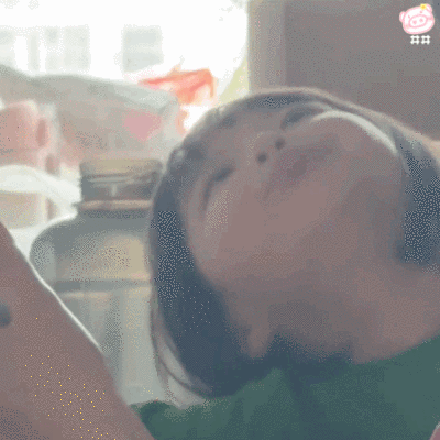 萌娃丸子妹表情包动图
可爱的表情包