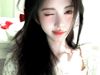 鞠婧祎