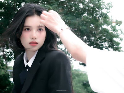 张婧仪