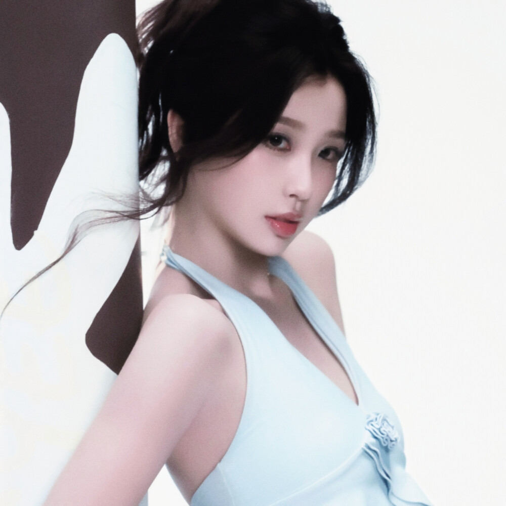  我们先谈恋爱再互相了解好吗 这样就可以让我陪你做一切你想做的事情了 你想看动画我就陪你打王者荣耀 你想打电话我就陪你打王者荣耀 你想打游戏我就陪你打王者荣耀 你想聊天我就陪你打王者荣耀 好无聊啊 你现在在干嘛呢 让我陪你打王者荣耀好吗