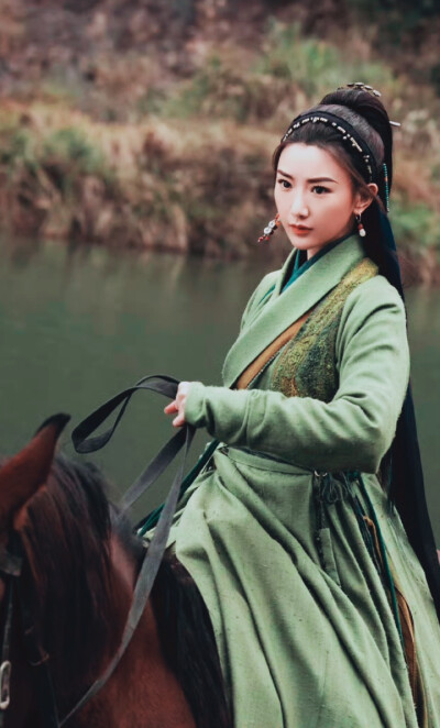 毛晓彤