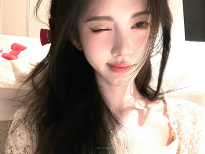 鞠婧祎