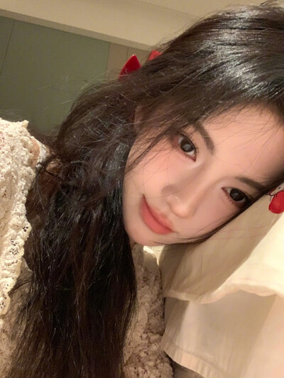 鞠婧祎头像壁纸