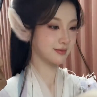 有这么萌的小狐狸进入内娱