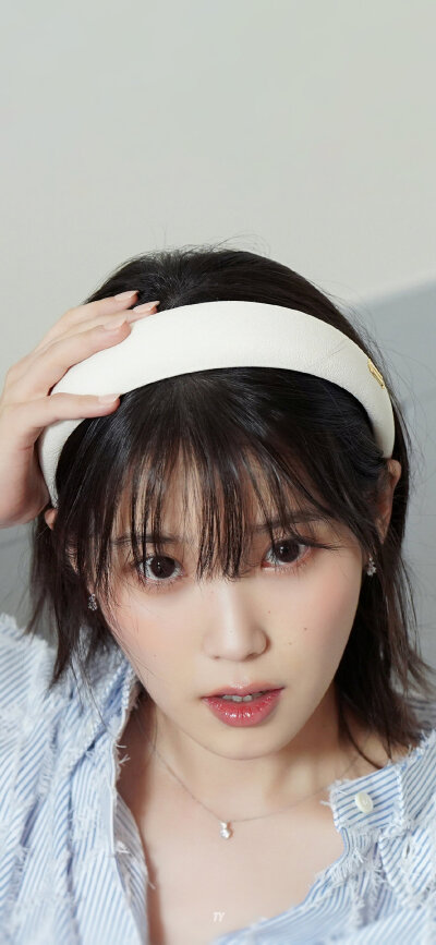 IU 壁纸